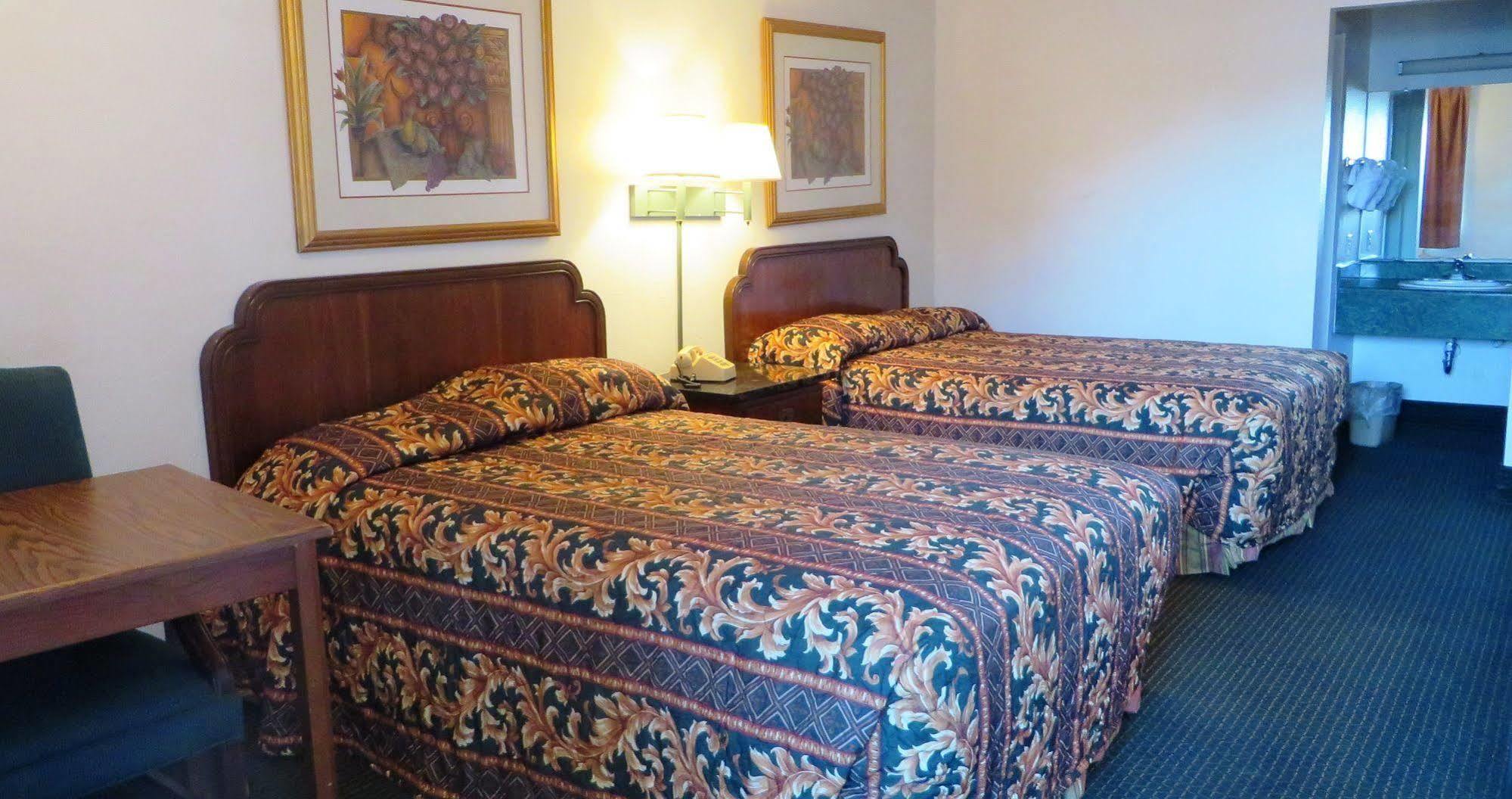 Sherman Inn Extérieur photo