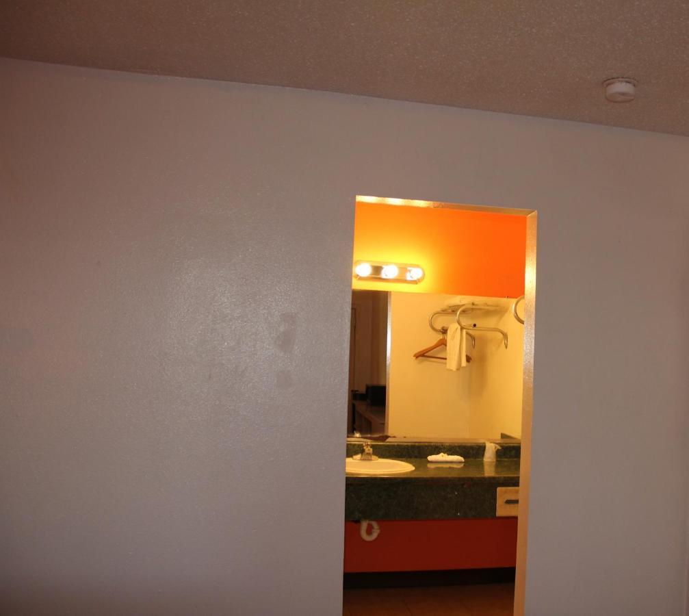 Sherman Inn Extérieur photo
